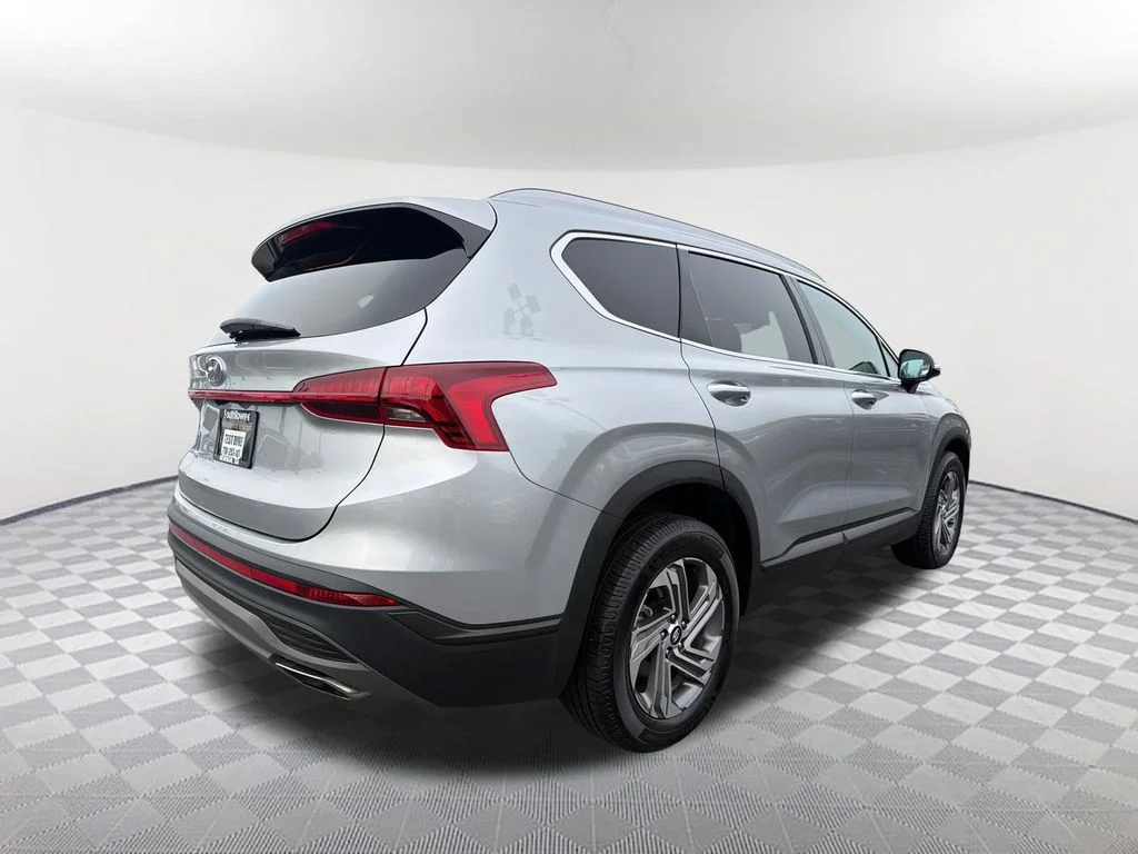 Used 2023 Silver Hyundai SEL image 5