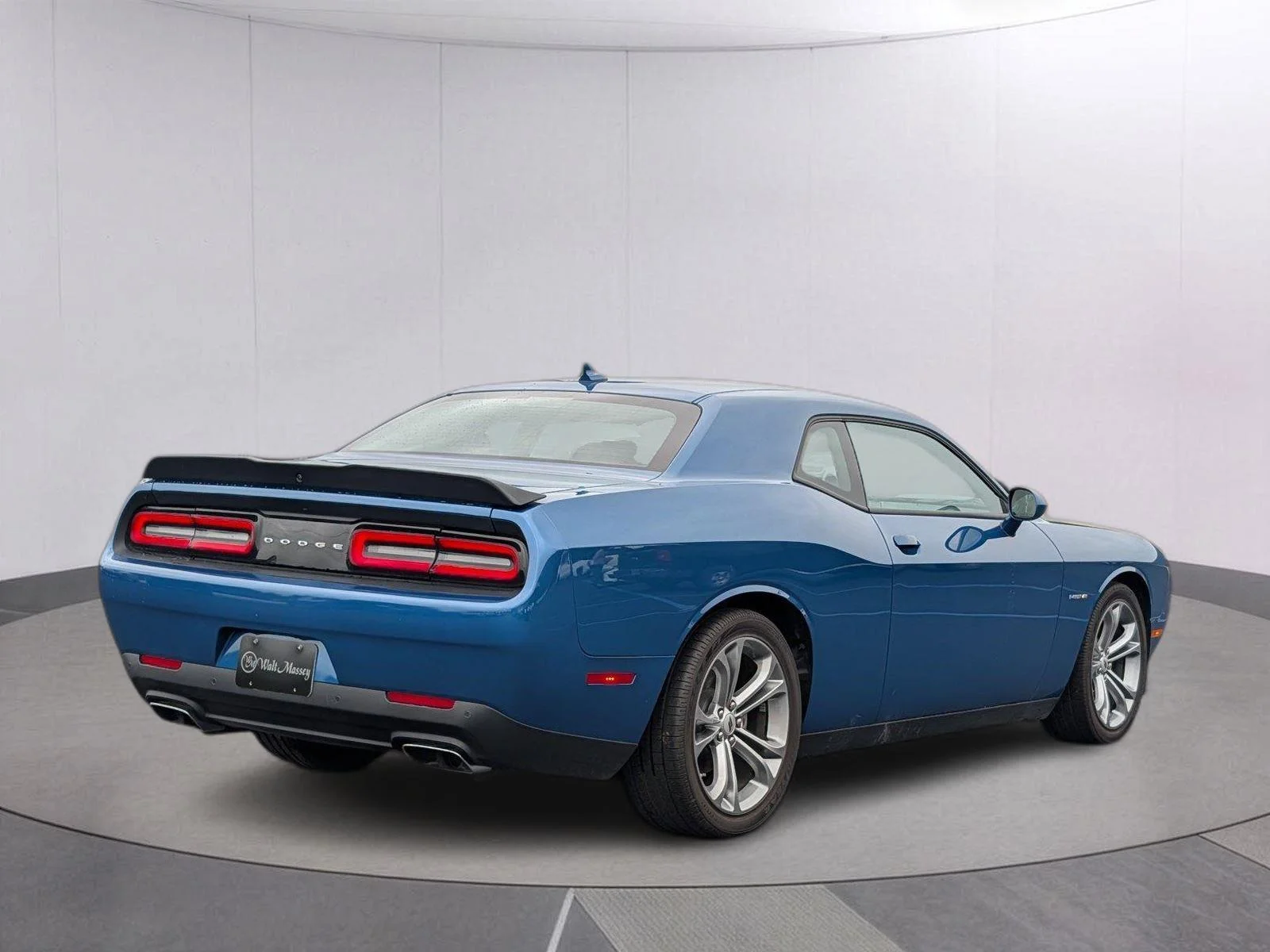 Used 2022 Frostbite Dodge R/T image 5