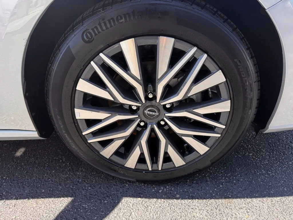 Used 2025 Silver Nissan SV image 17