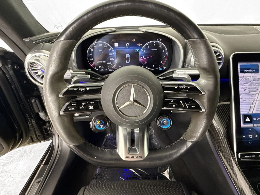 Used 2022  Mercedes-Benz SL 55 AMG® image 11