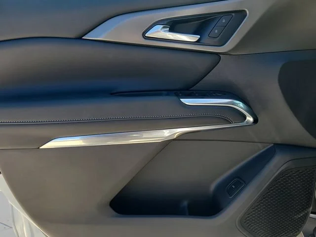 New 2026 Summit White Chevrolet LT image 17