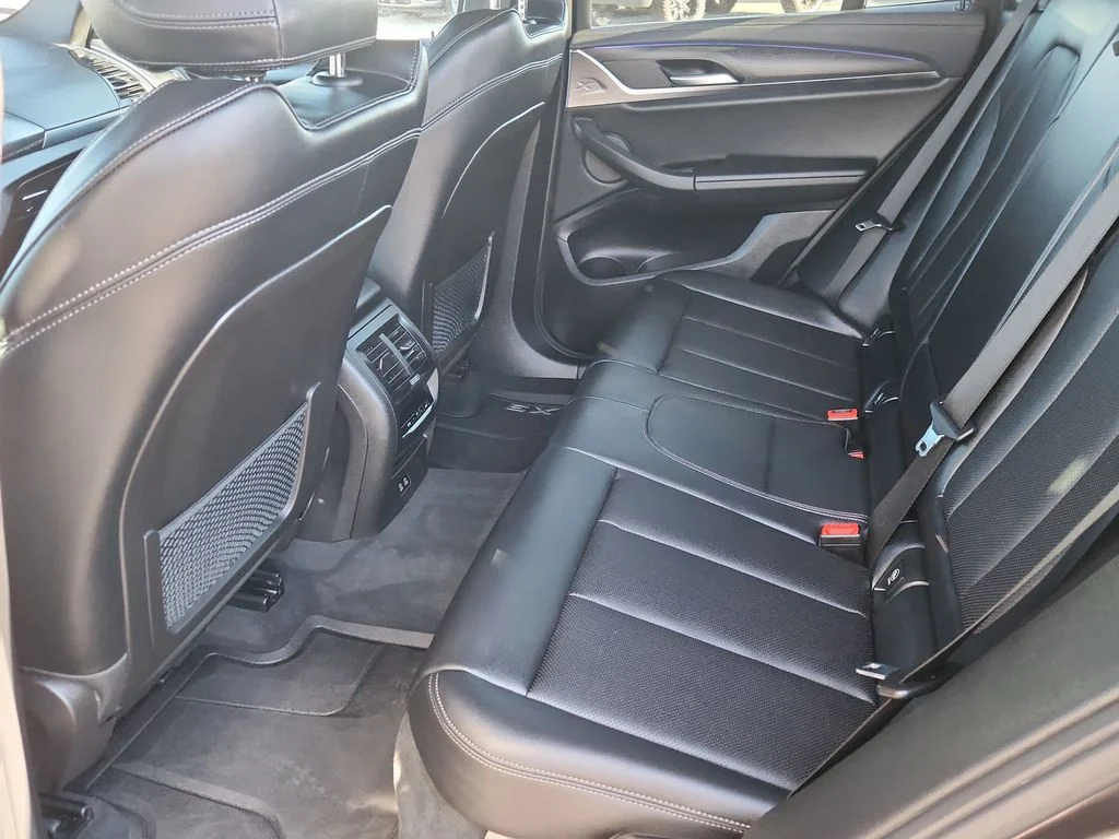 Used 2023 Black BMW xDrive30i image 11