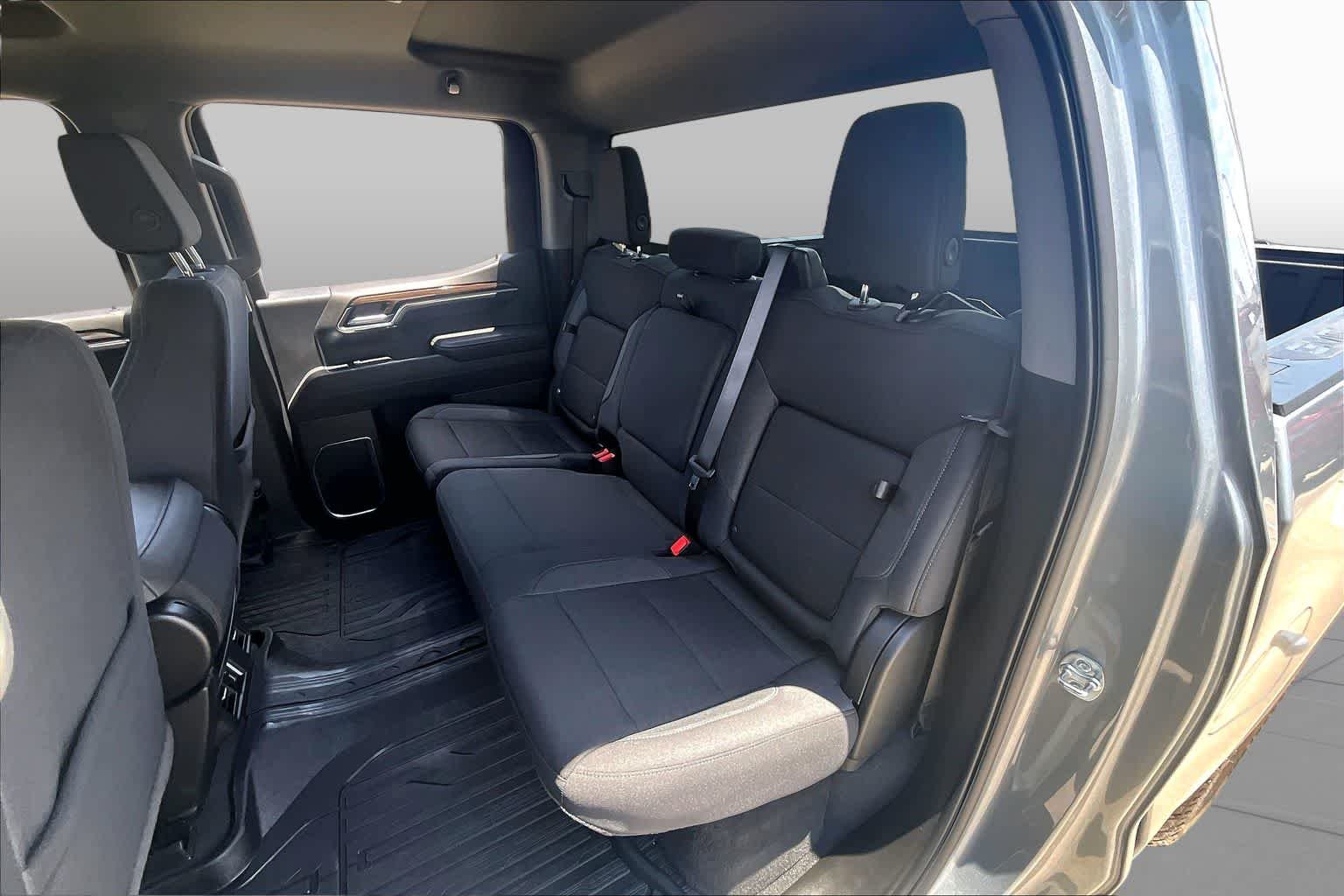 Used 2026 Sterling Metallic GMC Elevation image 21