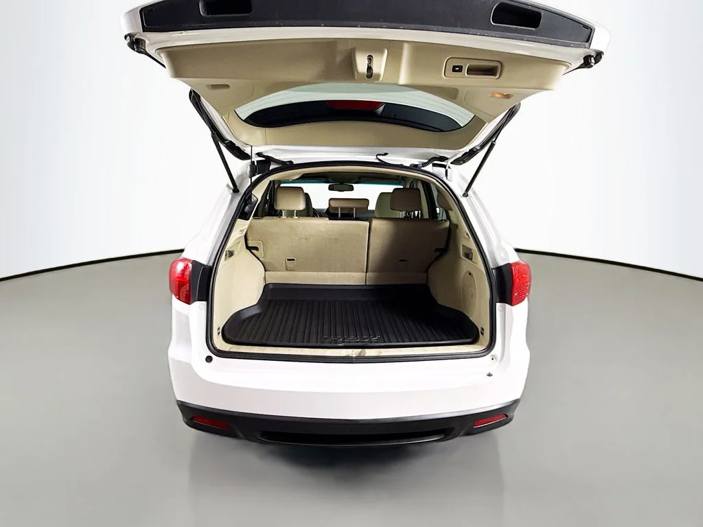 Used 2014 White Diamond Pearl Acura Technology Package image 27