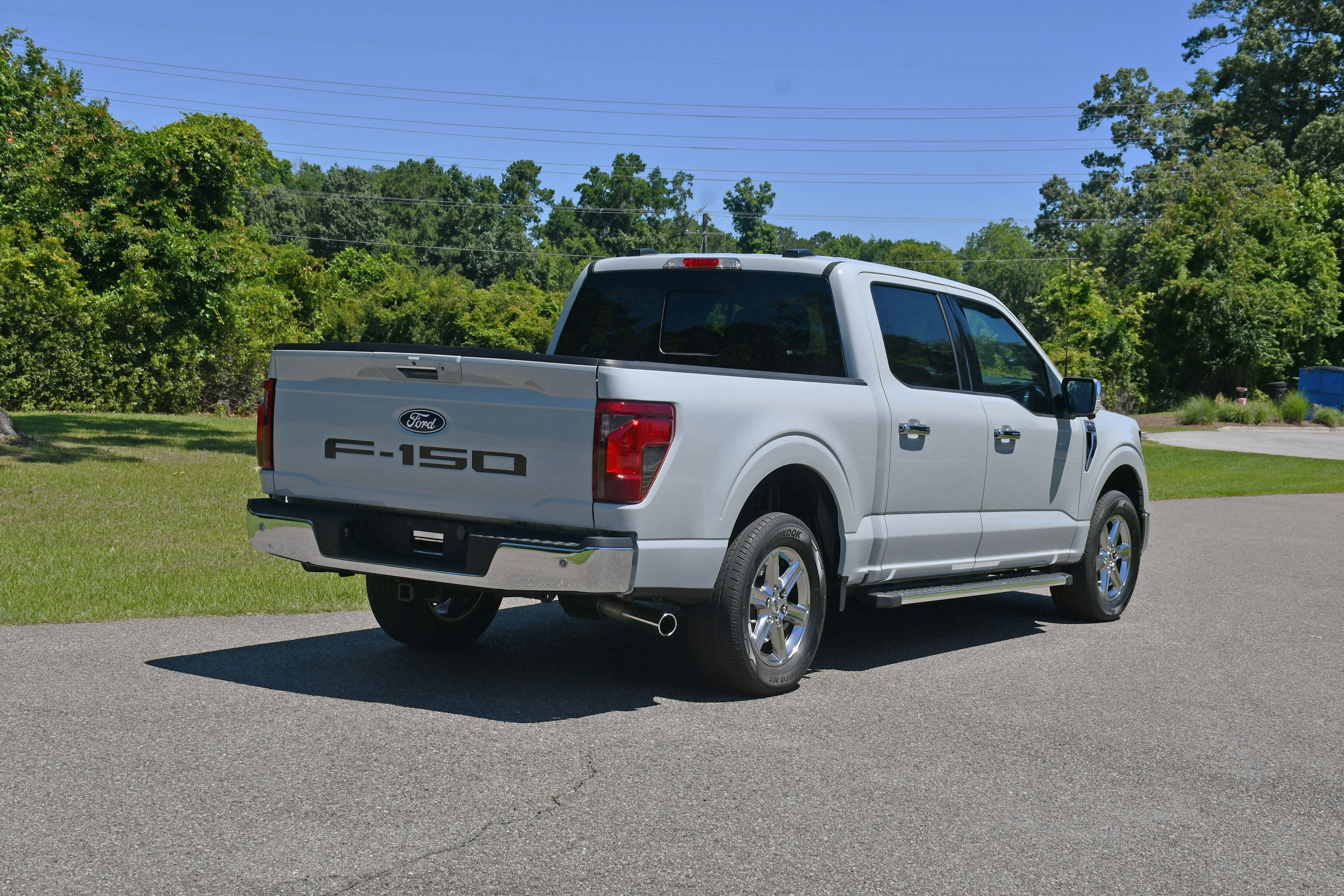 Used 2024 White Ford XLT image 3