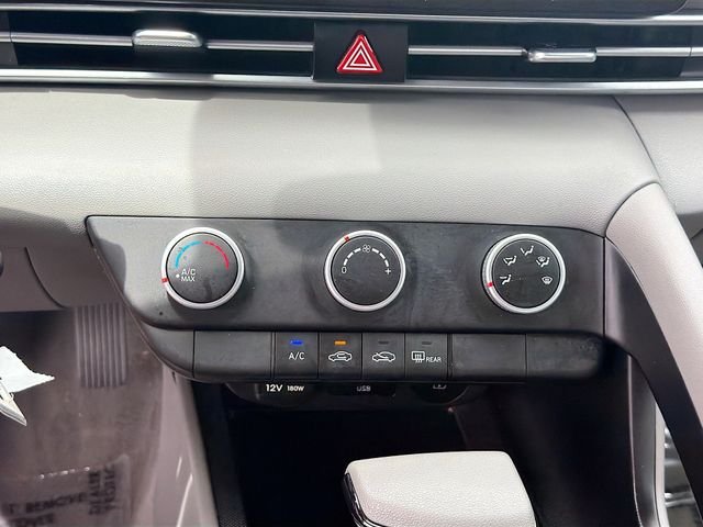 Used 2024 Silver Hyundai SE image 15