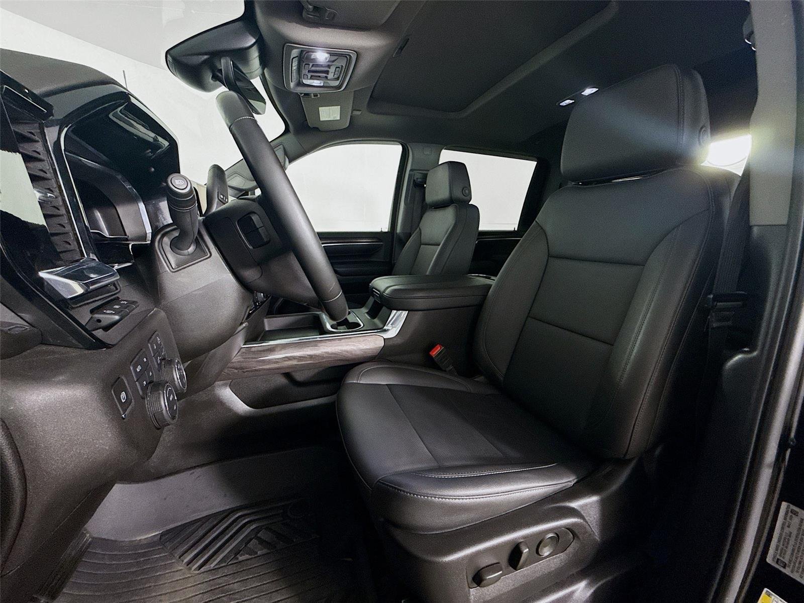 Used 2025 Black Chevrolet LTZ image 23