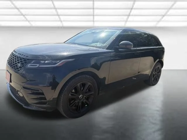 Used 2022 Black Land Rover R-Dynamic S image 3