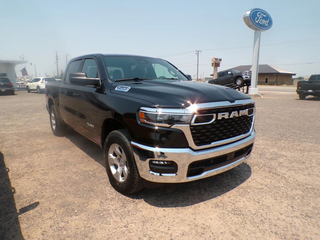 New 2026 Diamond Black Crystal Pearlcoat RAM Big Horn image 34