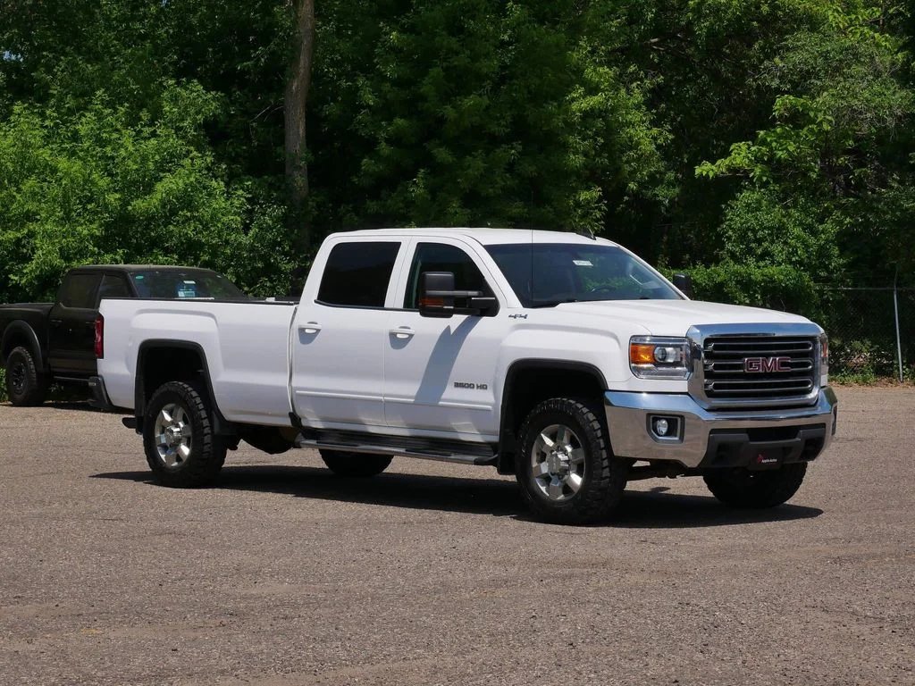 2016 GMC Sierra 4WD Crew Cab Standard Box SLE's photo