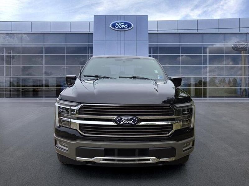 Used 2025 Agate Black Metallic Ford King Ranch image 3