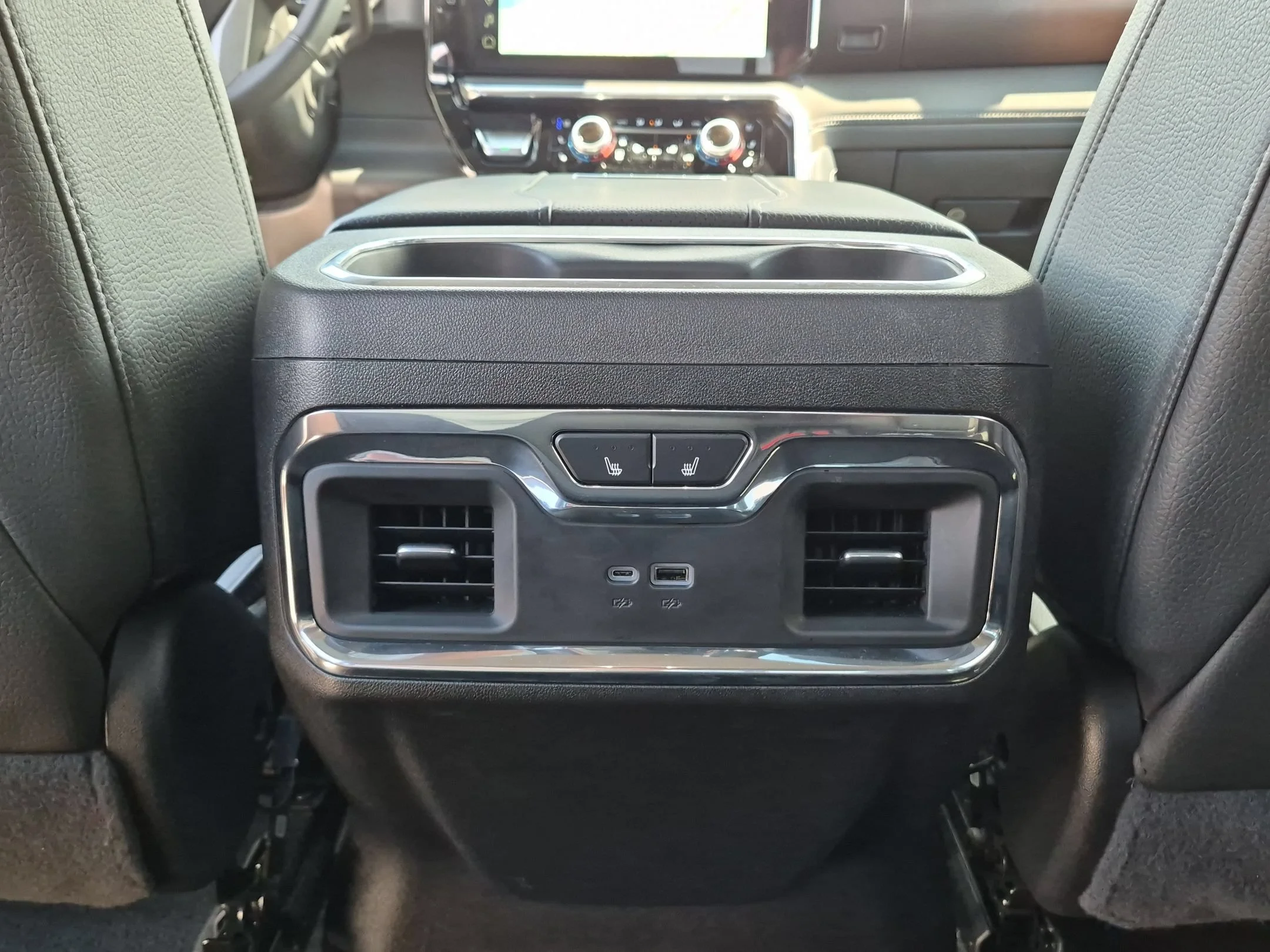 Used 2024 Summit White GMC Denali image 21
