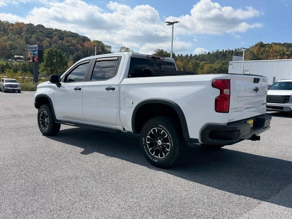 Used 2023 White Chevrolet ZR2 image 5