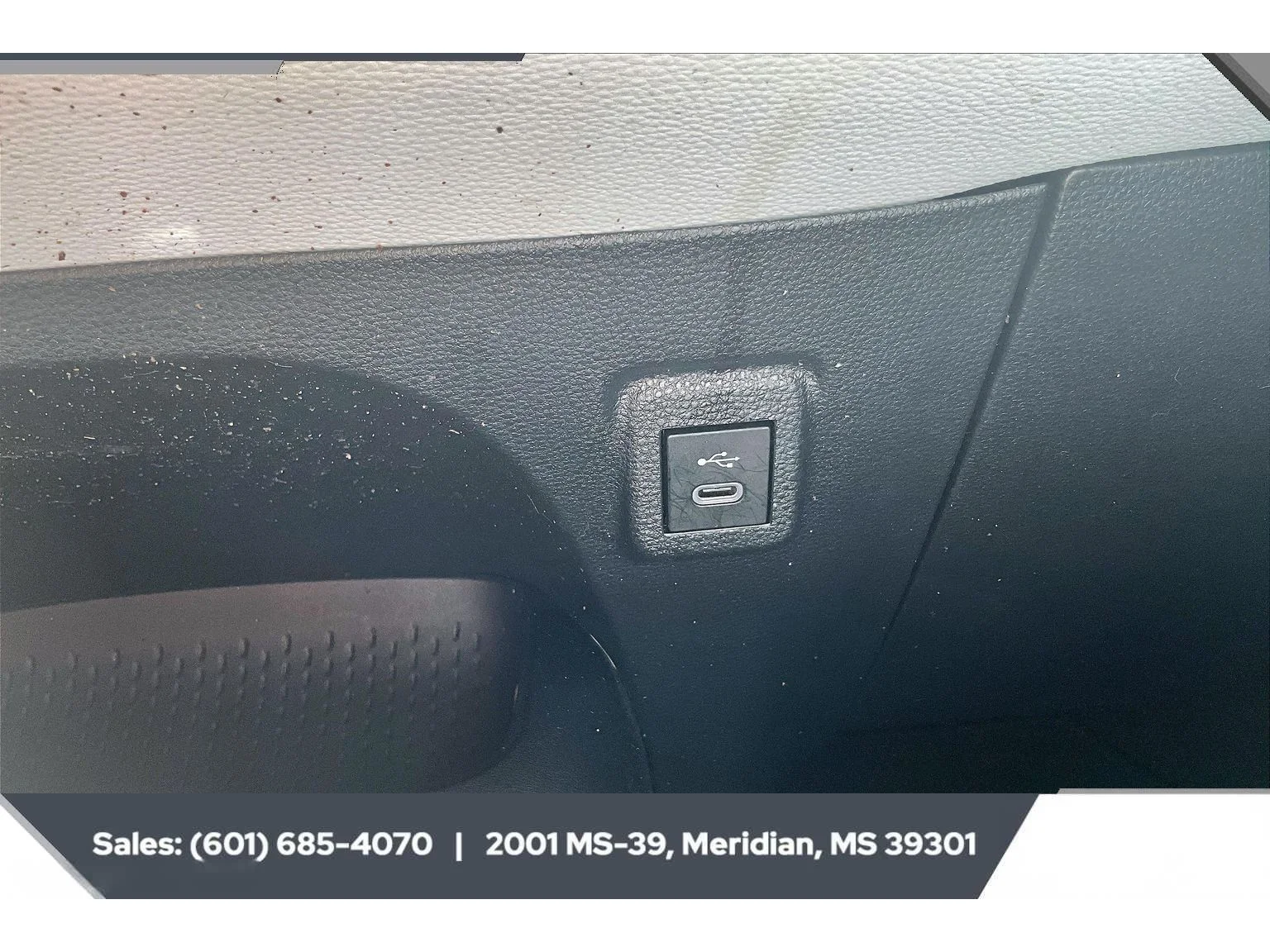 Used 2025 Classic Silver Metallic Toyota SE image 23