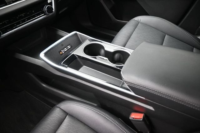 Used 2025 Gray Chevrolet LT image 31