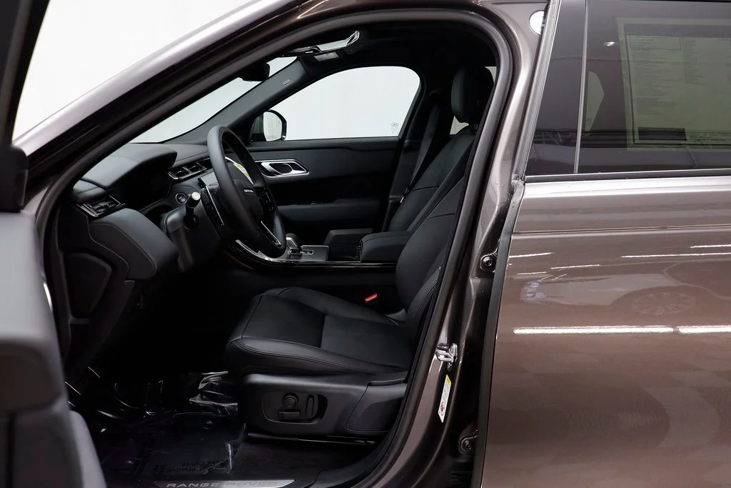 New 2026 Gray Land Rover Dynamic SE image 7