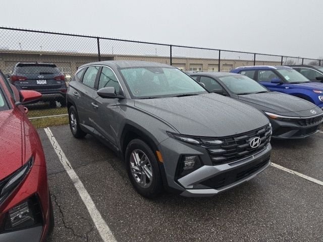 New 2026 Hampton Gray Hyundai SE image 2