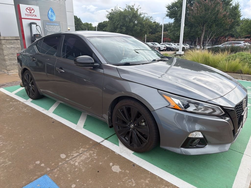 Used 2022 Gray Nissan 2.5 SR image 8
