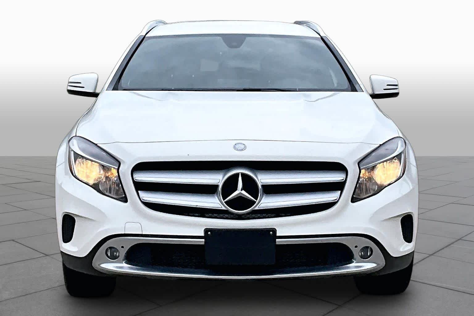 Used 2017 Cirrus White Mercedes-Benz GLA 250 image 4