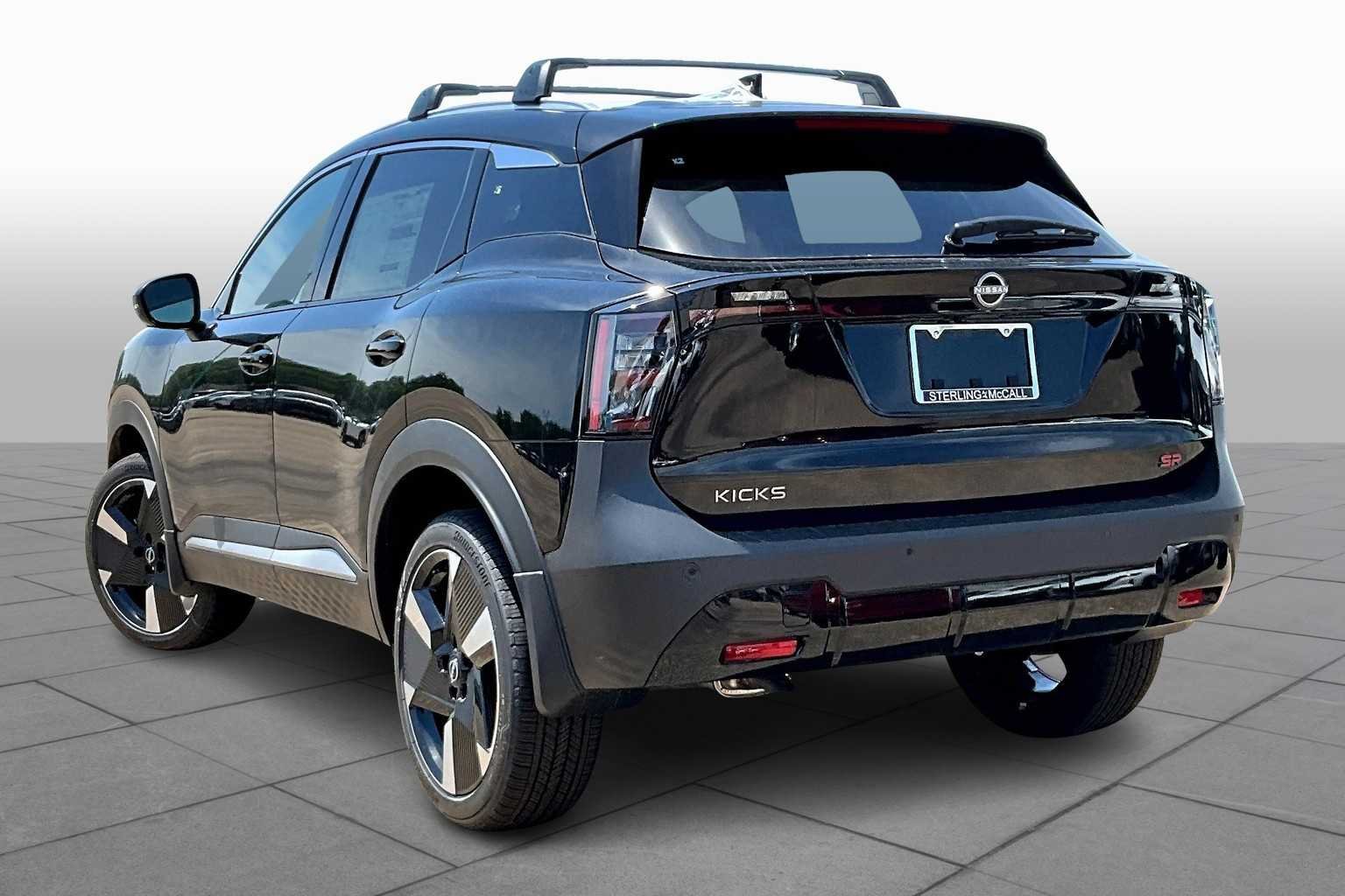 2025 Nissan Kicks SR - Photo 7