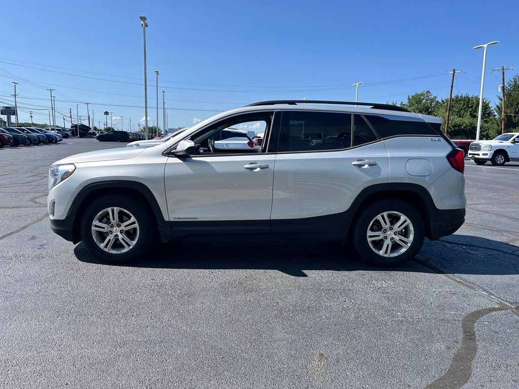 Used 2020 Quicksilver Metallic GMC SLE image 4
