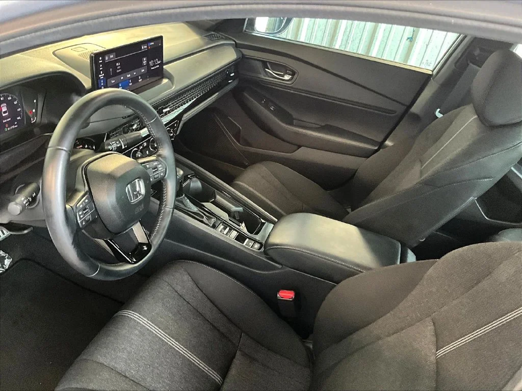Used 2025 Silver Honda Sport image 22