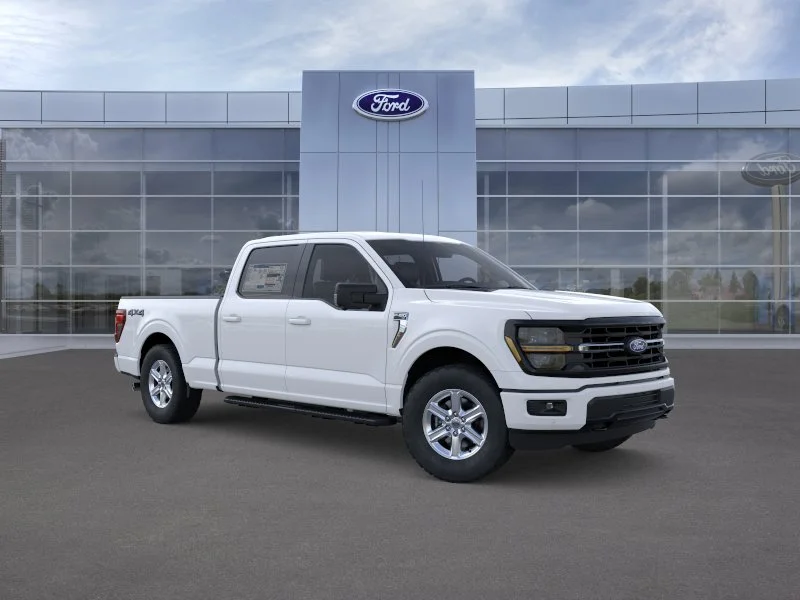 New 2026 Oxford White Ford XLT image 7