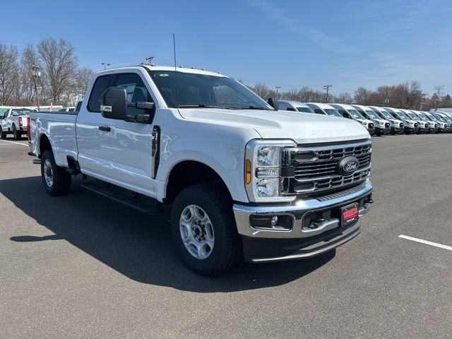 2026 Ford Super Duty F-350® XLT