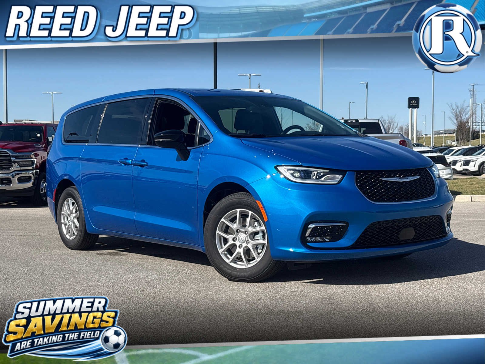 2026 Chrysler Pacifica Select's photo