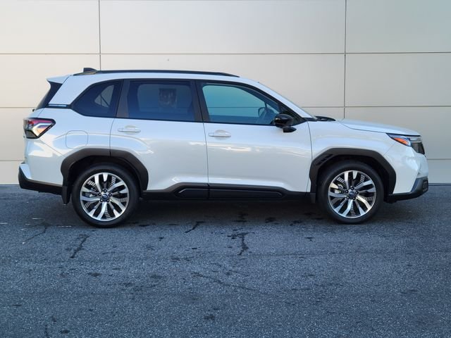 Used 2025 Crystal White Pearl Subaru Touring image 5