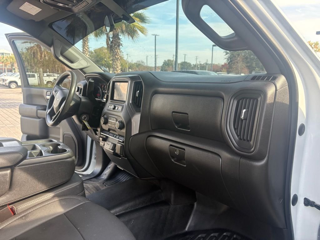 Used 2022 Summit White Chevrolet Work Truck image 16