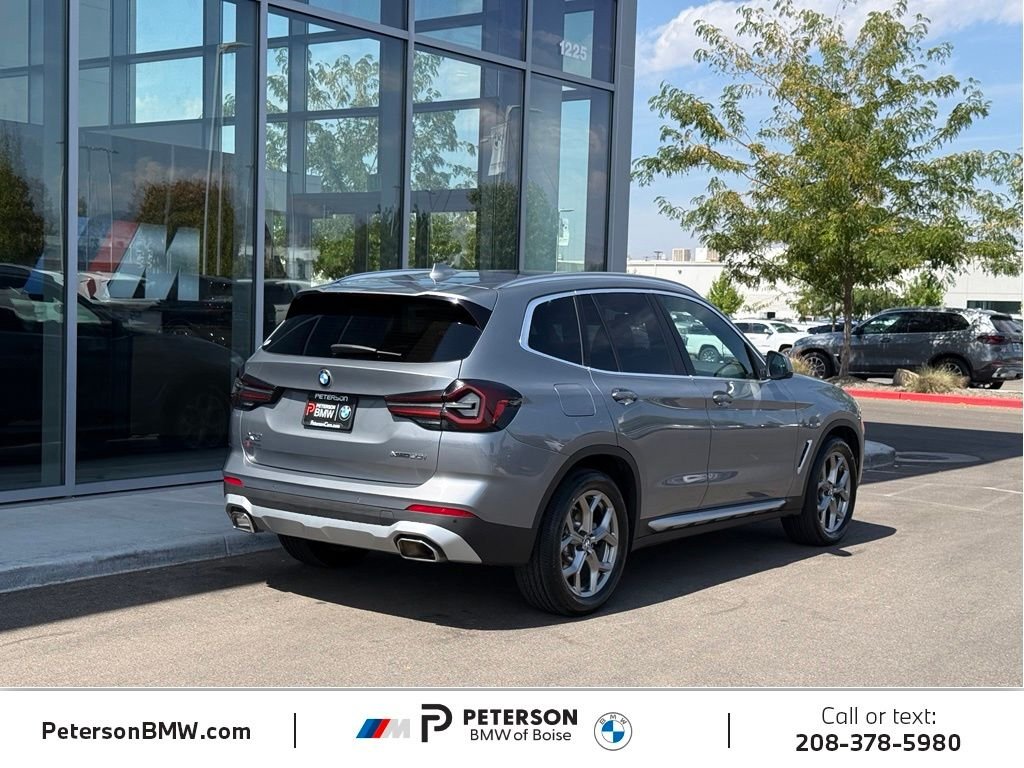 Used 2024 Skyscraper Grey Metallic BMW xDrive30i image 5