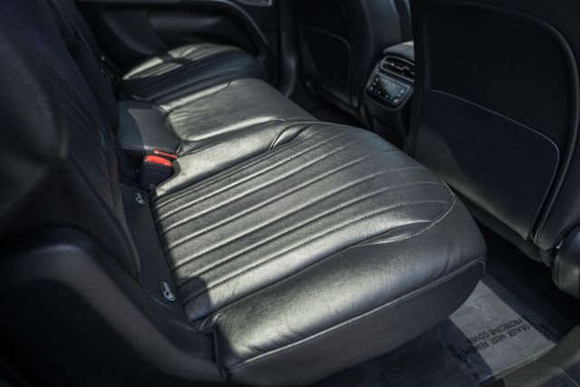 Used 2023 Black Mercedes-Benz 450 image 32