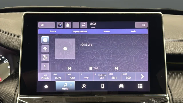 Used 2023 Diamond Black Jeep Trailhawk image 13
