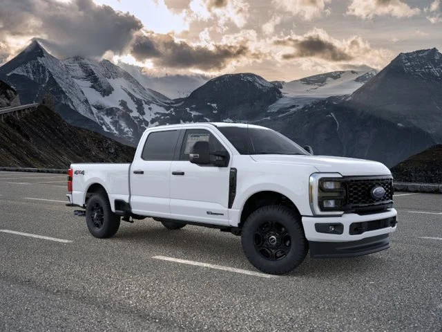 New 2026 Oxford White Ford XL image 7