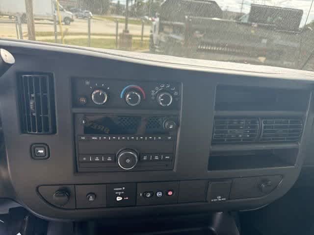 2025 Chevrolet Express Cargo Work Van - Photo 38