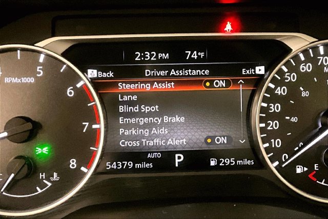 Used 2021 Glacier White Nissan SV image 37