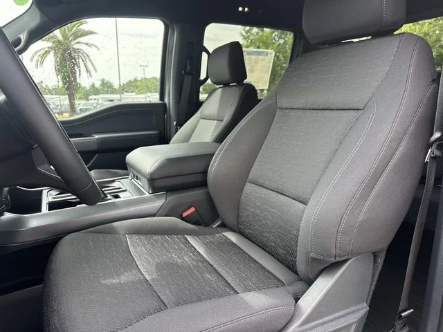 New 2026 Iconic Silver Metallic Ford XLT image 33