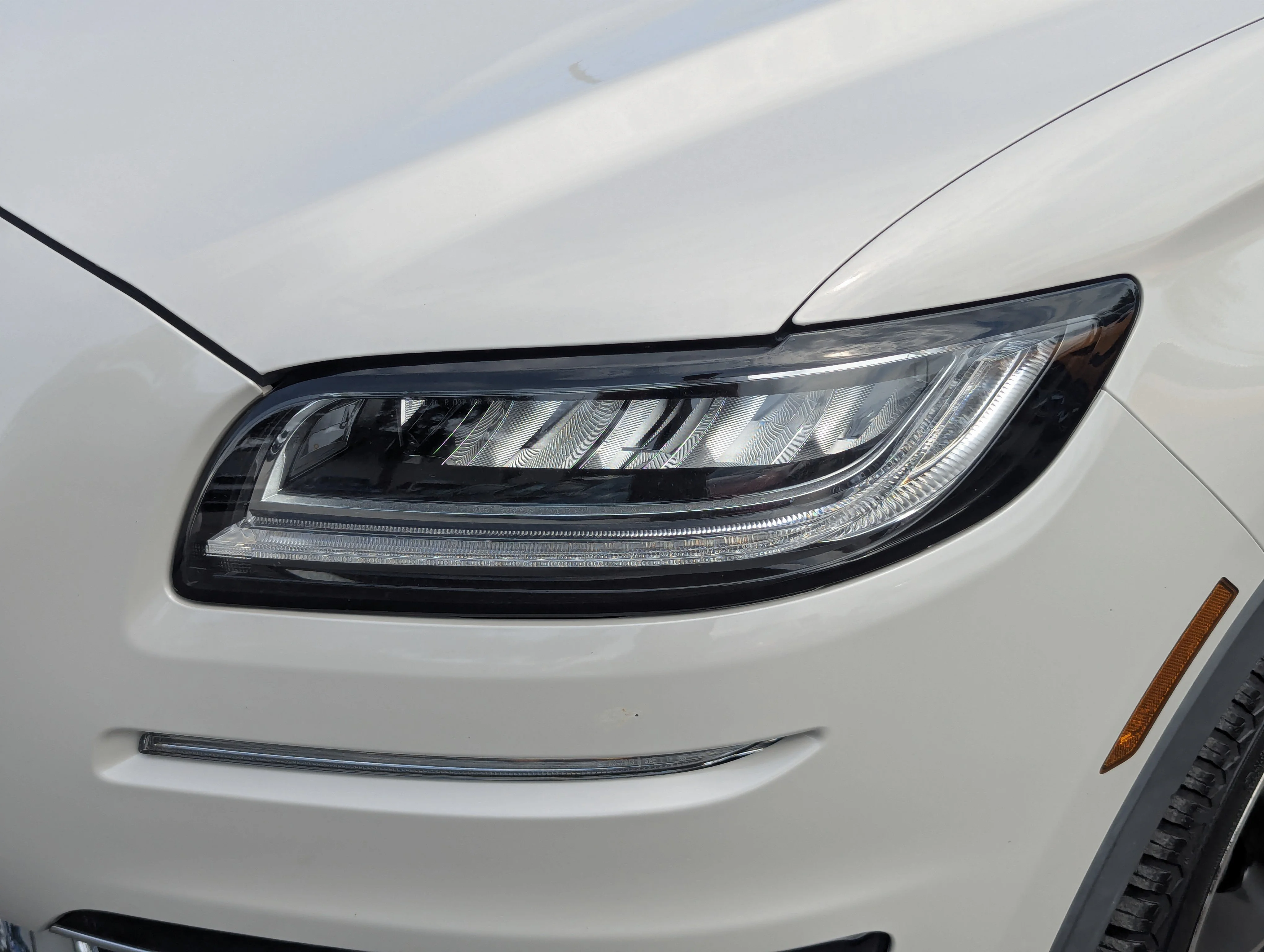 Used 2019 Ceramic Pearl Metallic Tri-Coat Lincoln Reserve image 11