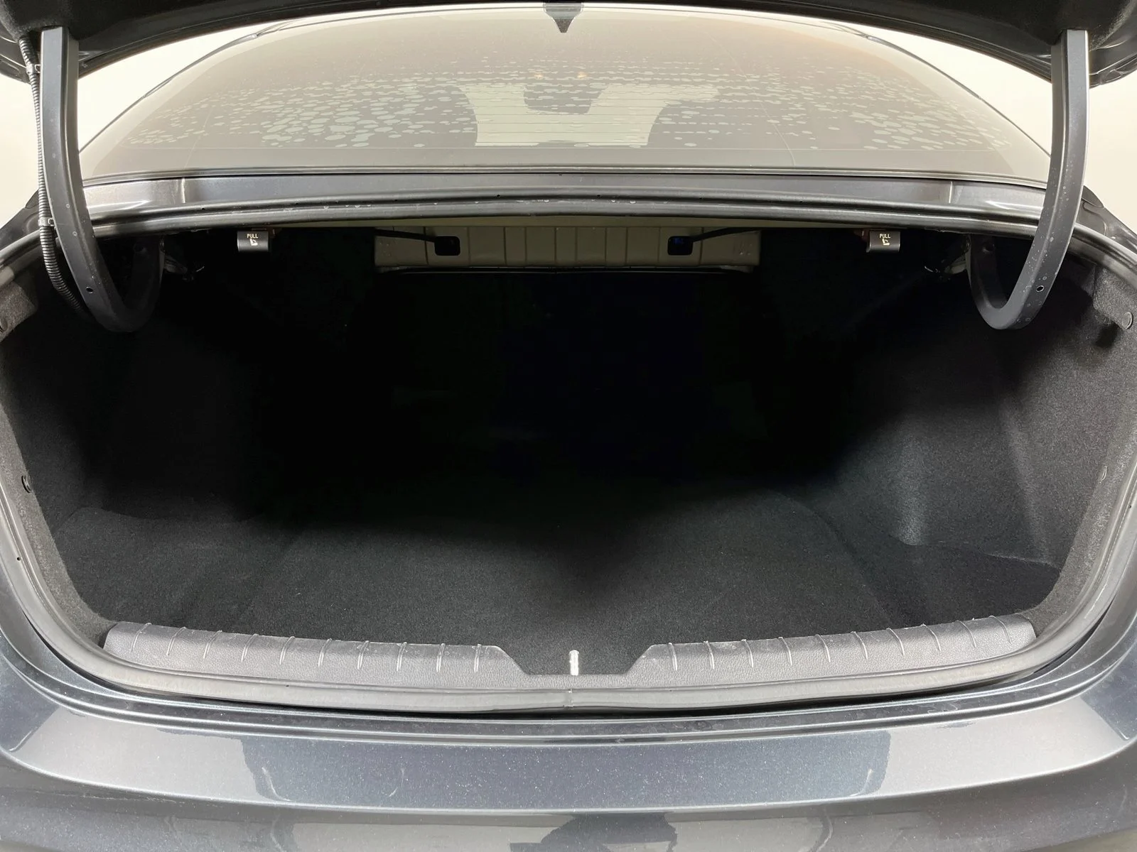 Used 2023 Gray Kia LXS image 9