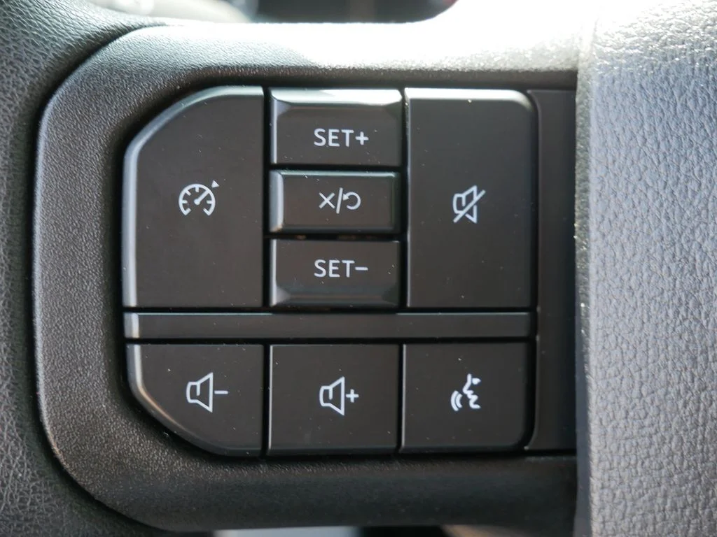 Used 2025 Black Ford XLT image 19