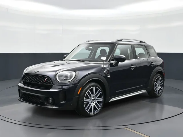 2024 MINI Cooper S Countryman Iconic