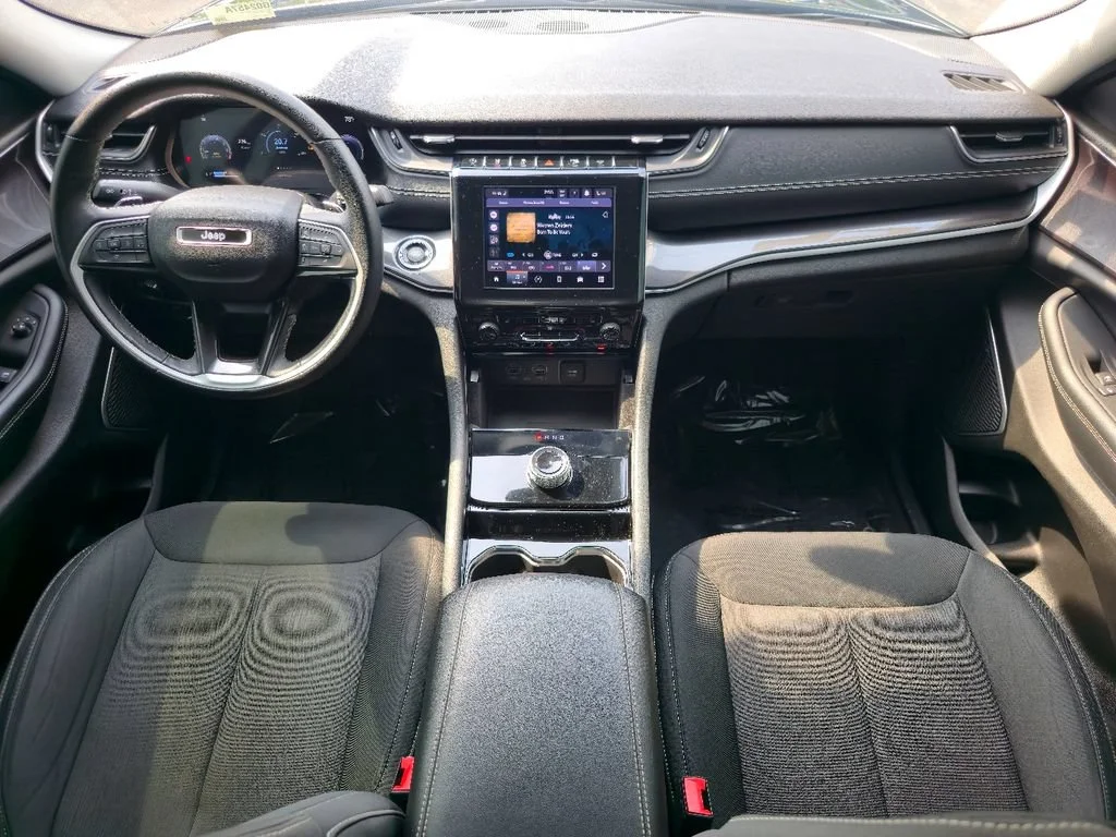 2022 Jeep Grand Cherokee L Laredo - Photo 31