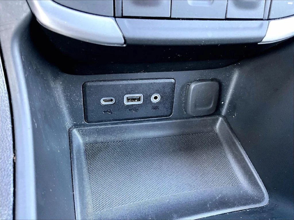 Used 2024 Black GMC SLE image 25
