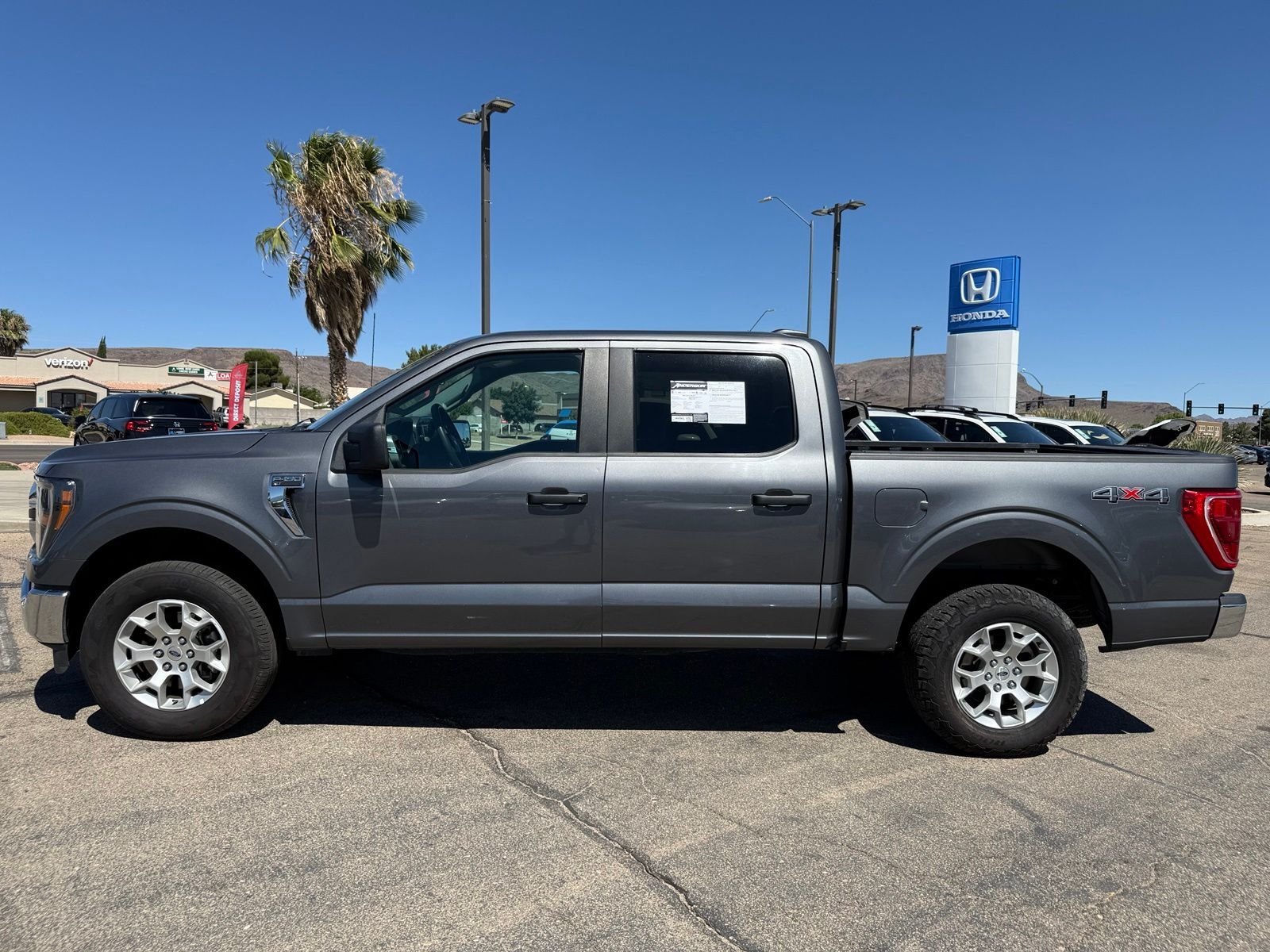2023 Ford F-150 XLT - Photo 8