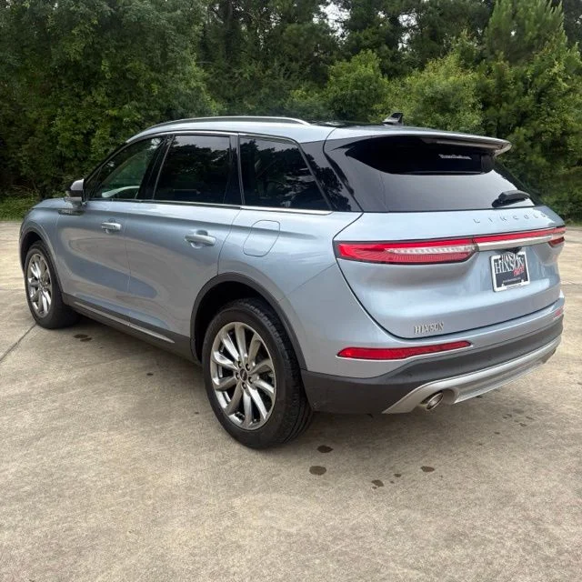 Used 2022 Blue Lincoln Standard image 3