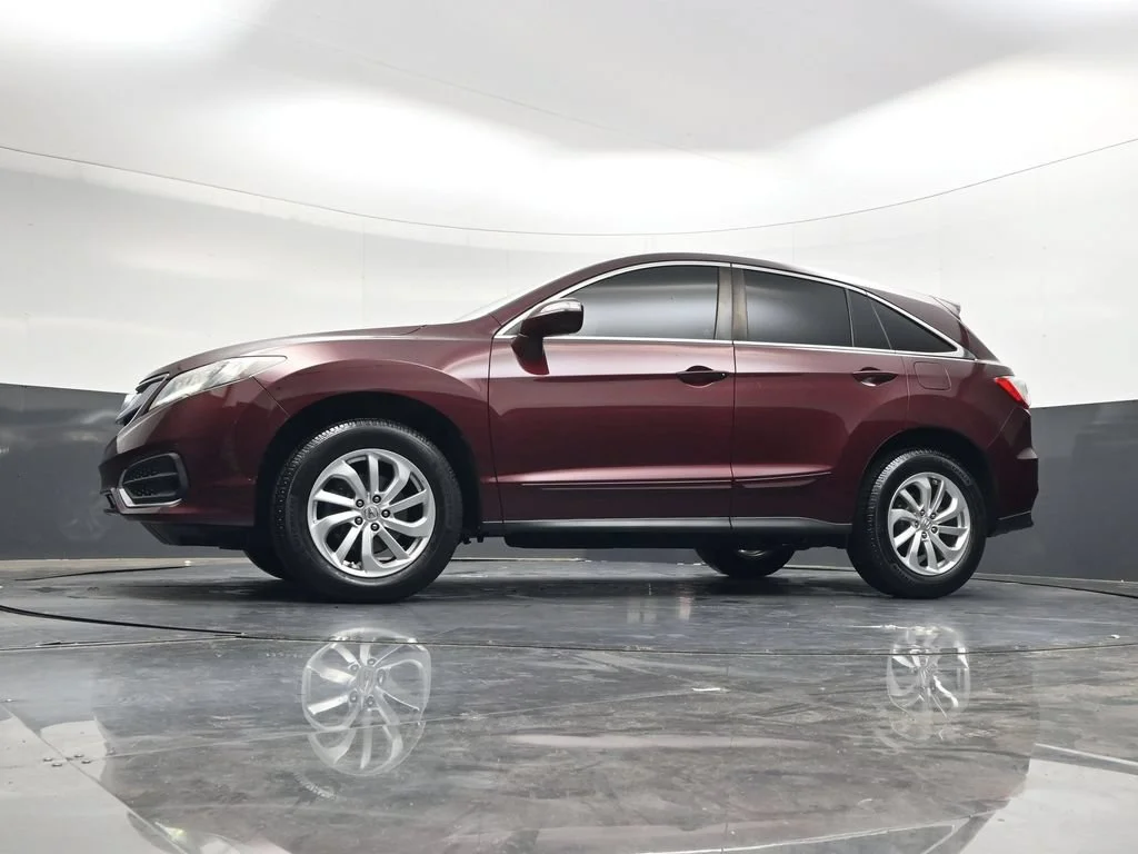 Used 2018  Acura Technology Package image 30
