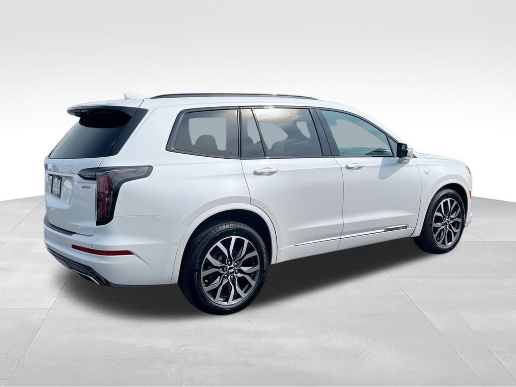 Used 2021 White Cadillac Sport image 8