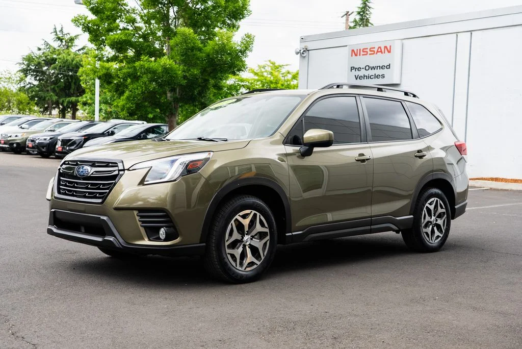 Used 2022 Green Subaru Premium image 3