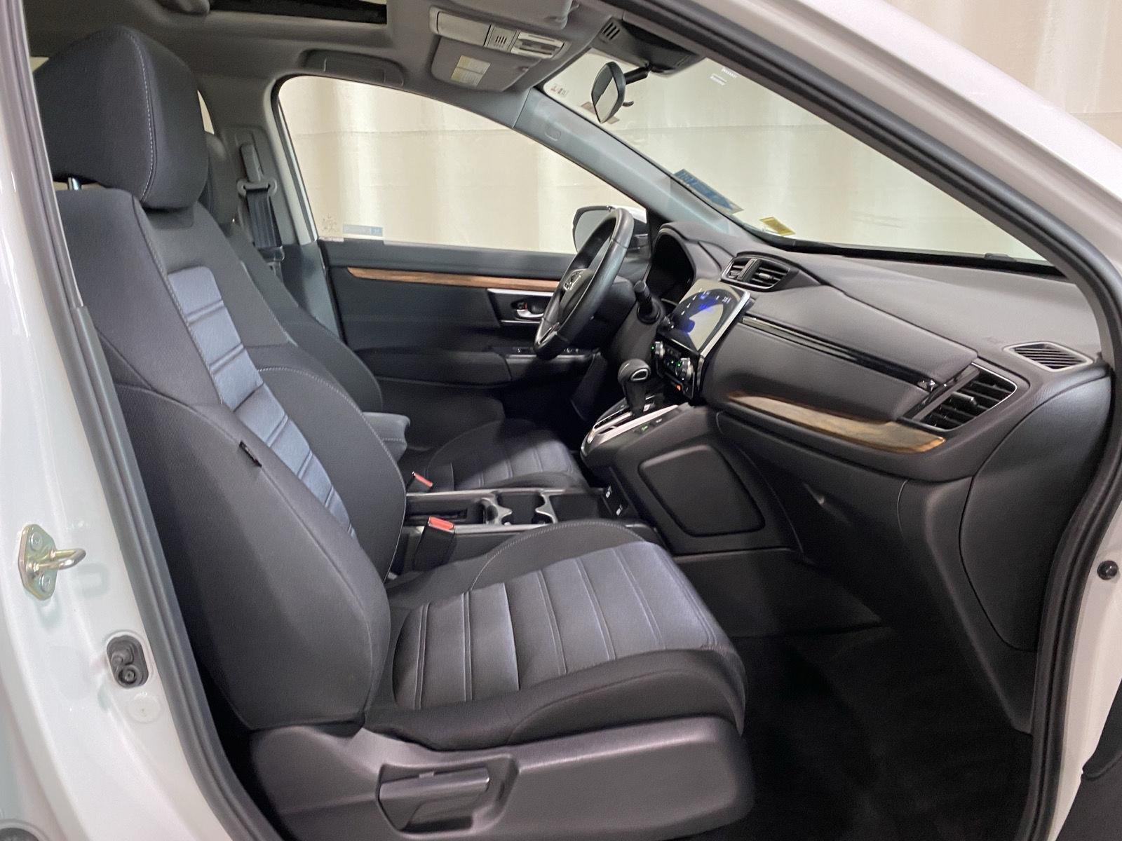 Used 2020 Platinum White Pearl Honda EX image 11